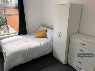 1 Bedroom House Share For Rent In Birmingham