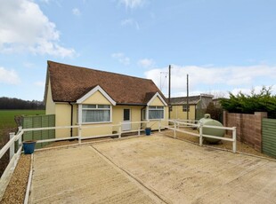 2 Bed Bungalow For Sale in Aynho, South Northamptonshire, OX17 - 4879178
