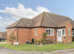 2 Bed Bungalow For Sale in Thame, Oxfordshire, OX9 - 5433811