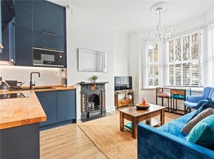 2 Bedroom Apartment For Sale In London