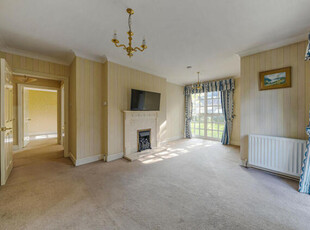 2 Bedroom Flat For Sale In 173 Richmond Road, Kingston Upon Thames