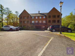 2 Bedroom Flat For Sale In Twyford