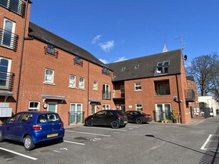 2 Bedroom Flat For Sale In Wesleyan Court, Lincoln