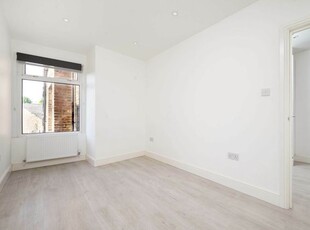 2 bedroom flat to rent London, N4 1PP
