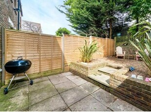 2 Bedroom Terraced House For Rent In London