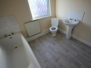 2 Bedroom Terraced House For Sale In Leeds, West Yorkshire