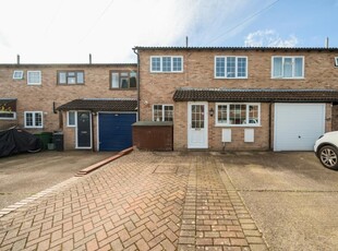 3 Bed House For Sale in Thatcham, Berkshire, RG19 - 5372873