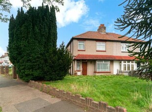 3 Bedroom Semi-detached House For Sale In Bexleyheath, Kent