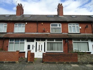 3 bedroom terraced house for sale Leeds, LS11 7JR