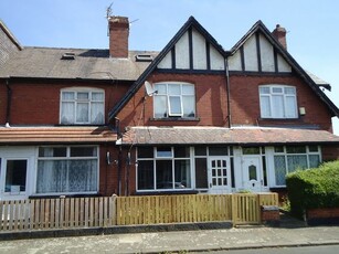 3 bedroom terraced house for sale Leeds, LS11 7JR