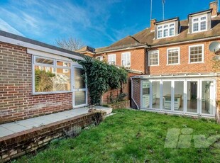 4 Bedroom House For Rent In Hampstead