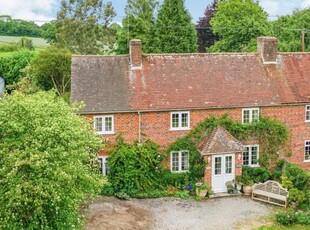 4 Bedroom Semi-detached House For Sale In South Warnborough