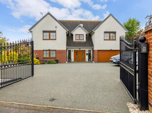 6 Bedroom Detached House For Sale In Braintree