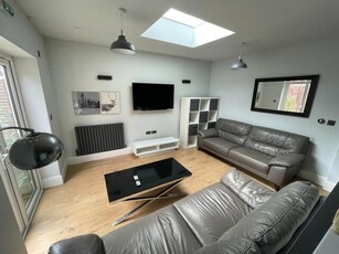 6 Bedroom Terraced House For Rent In Derby, Derbyshire