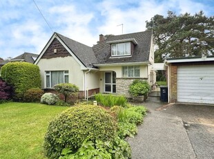 Bungalow for sale in East Avenue, Talbot Woods, Bournemouth, Dorset BH3