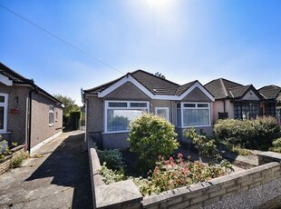 Bungalow to rent in Bedford Gardens, Hornchurch RM12
