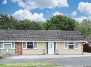 Bungalow to rent in Blandy Avenue, Southmoor, Abingdon OX13