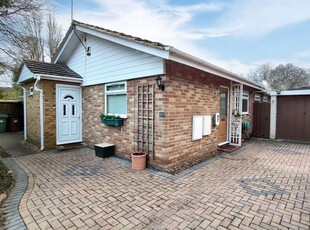 Bungalow to rent in Hayley Green, Warfield, Berkshire RG42