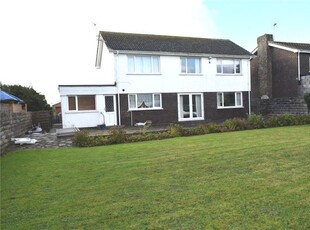 Country house for sale in Rest Bay Close, Rest Bay, Porthcawl CF36