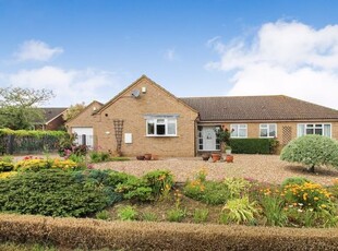 Detached bungalow for sale in Bereford Close, Great Barford MK44
