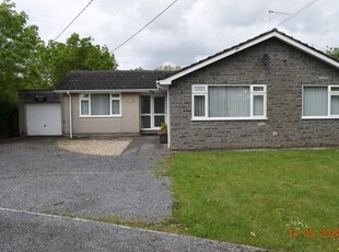 Detached bungalow to rent in Gaialands, Brent Road, East Brent TA9