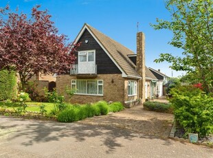 Detached house for sale in Bell Acre, Letchworth Garden City SG6
