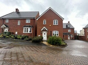 Detached house to rent in Cumnor Hill, Botley OX2