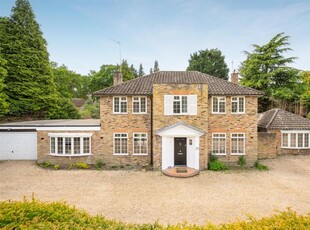 Detached house to rent in Greenways Drive, Sunningdale, Ascot SL5