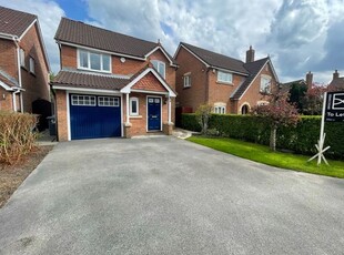 Detached house to rent in Ladyhill View, Worsley M28