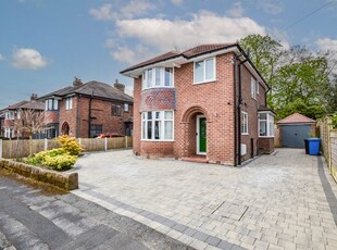 Detached house to rent in Laurel Drive, Timperley, Altrincham WA15