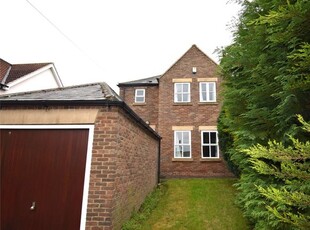 Detached house to rent in Main Road, Ravenshead, Nottingham NG15