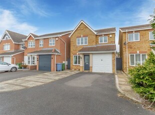 Detached house to rent in Millstone Close, Mansfield NG18