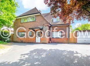 Detached house to rent in Mulgrave Road, Sutton SM2