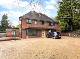 Detached house to rent in Reigate Hill, Reigate, Surrey RH2