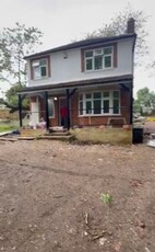 Detached house to rent in Totteridge Lane, High Wycombe HP13