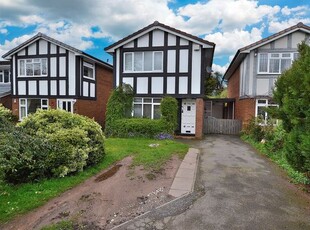 Detached house to rent in Woodcote Road, Tettenhall Wood, Wolverhampton WV6