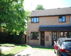 End terrace house to rent in Cutlers Way, Leighton Buzzard LU7