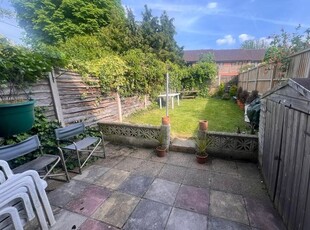 End terrace house to rent in Leacroft, Staines, Middlesex TW18