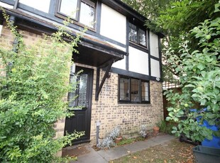 End terrace house to rent in Morley Close, Yateley GU46