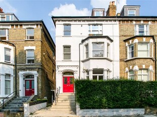 Flat for sale in Cardigan Road, Richmond TW10