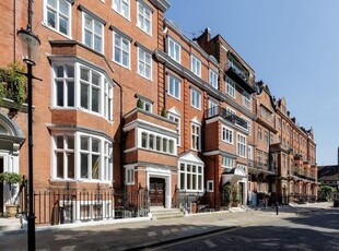 Flat for sale in Lennox Gardens, London SW1X