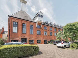 Flat for sale in New Street, Henley-On-Thames, Oxfordshire RG9