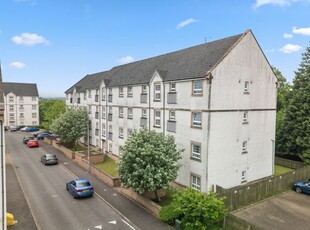 Flat for sale in Parklands Oval, Glasgow G53