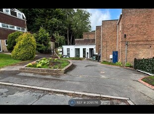Flat to rent in Broadmead, Tunbridge Wells TN2