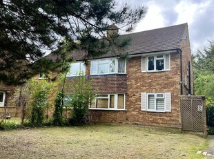 Flat to rent in Bullhead Road, Borehamwood WD6