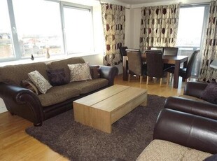 Flat to rent in Cranbrook House, Nottingham NG1