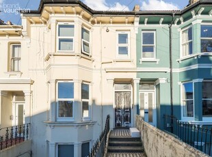 Flat to rent in Ditchling Rise, Brighton, East Sussex BN1