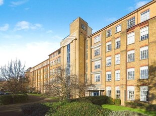 Flat to rent in Durrant Court, Brook Street CM1
