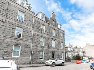 Flat to rent in Flat 32, 44 Gilcomston Park, Aberdeen AB25