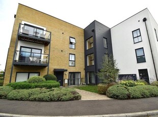 Flat to rent in Flat, Azalea Lodge, St. Clements Avenue, Romford RM3